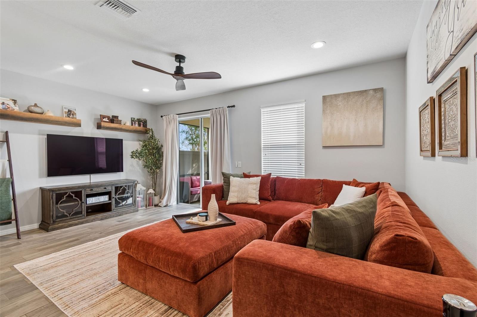 Image 27 of 96 For 2064 Lake Waters Pl