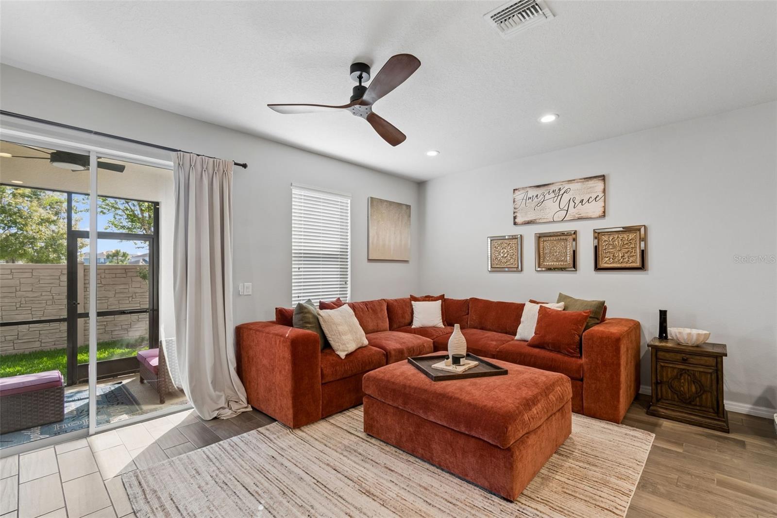 Image 29 of 96 For 2064 Lake Waters Pl