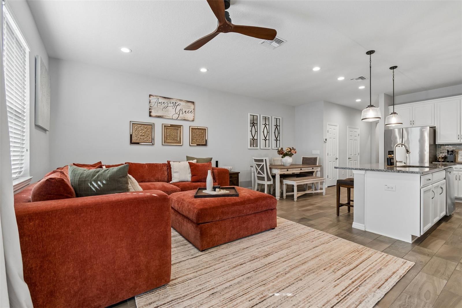 Image 31 of 96 For 2064 Lake Waters Pl