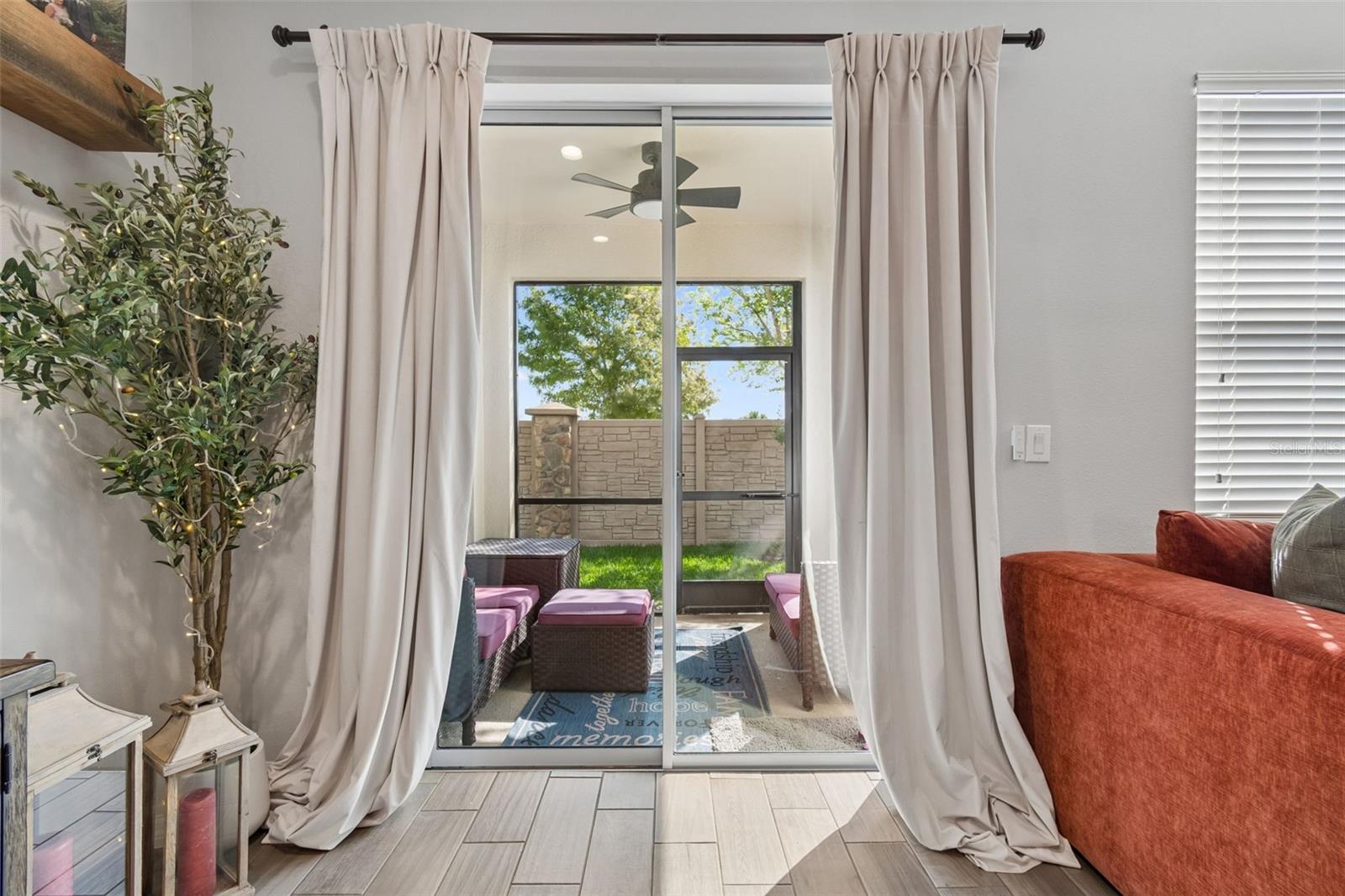 Image 33 of 96 For 2064 Lake Waters Pl