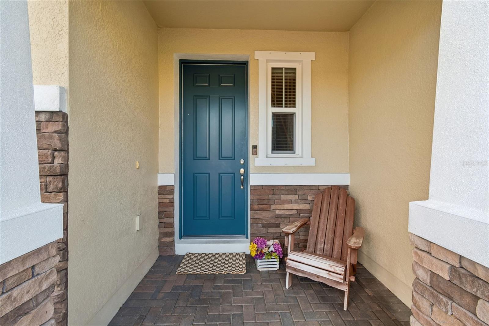 Image 4 of 96 For 2064 Lake Waters Pl