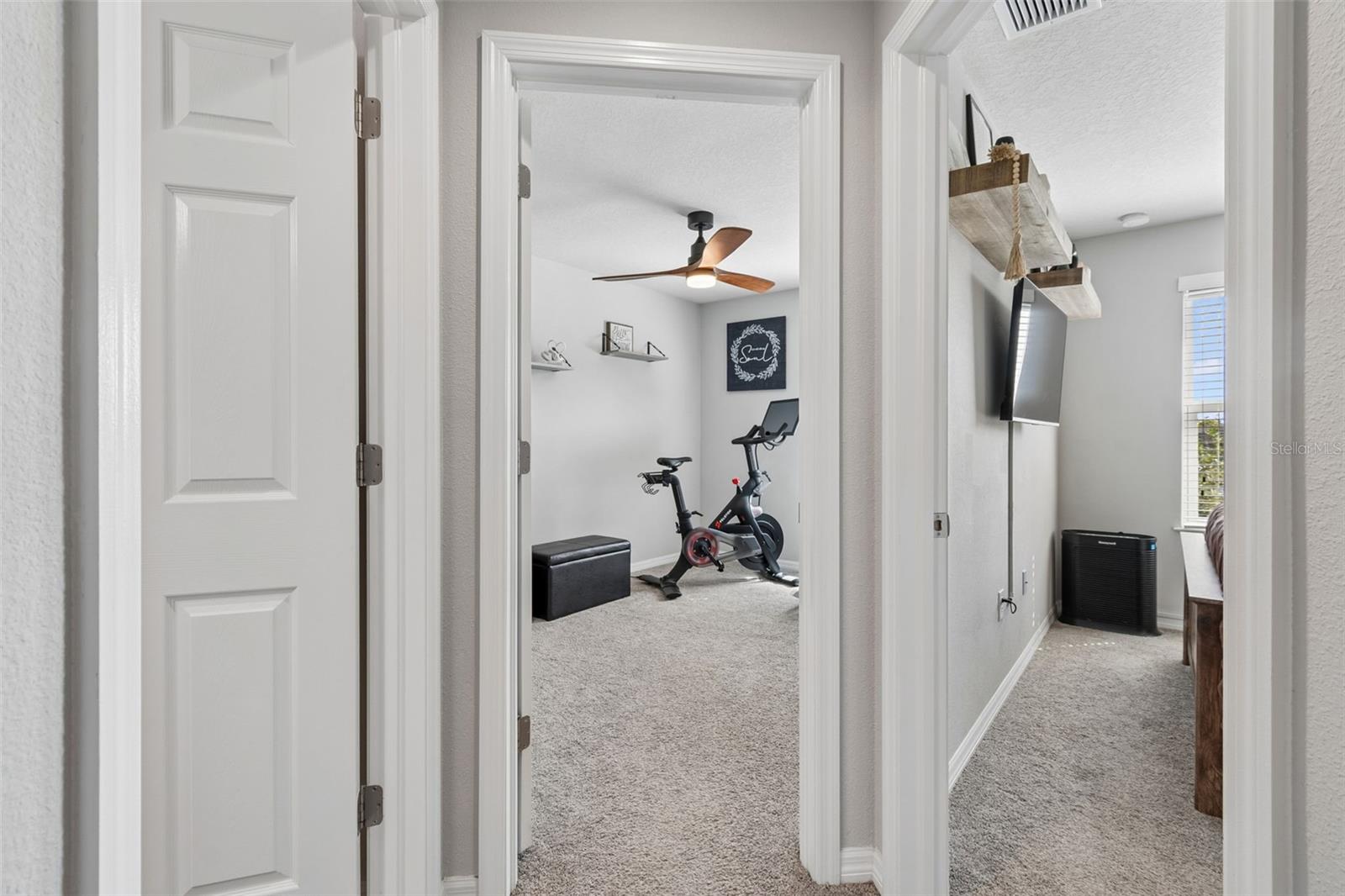 Image 46 of 96 For 2064 Lake Waters Pl