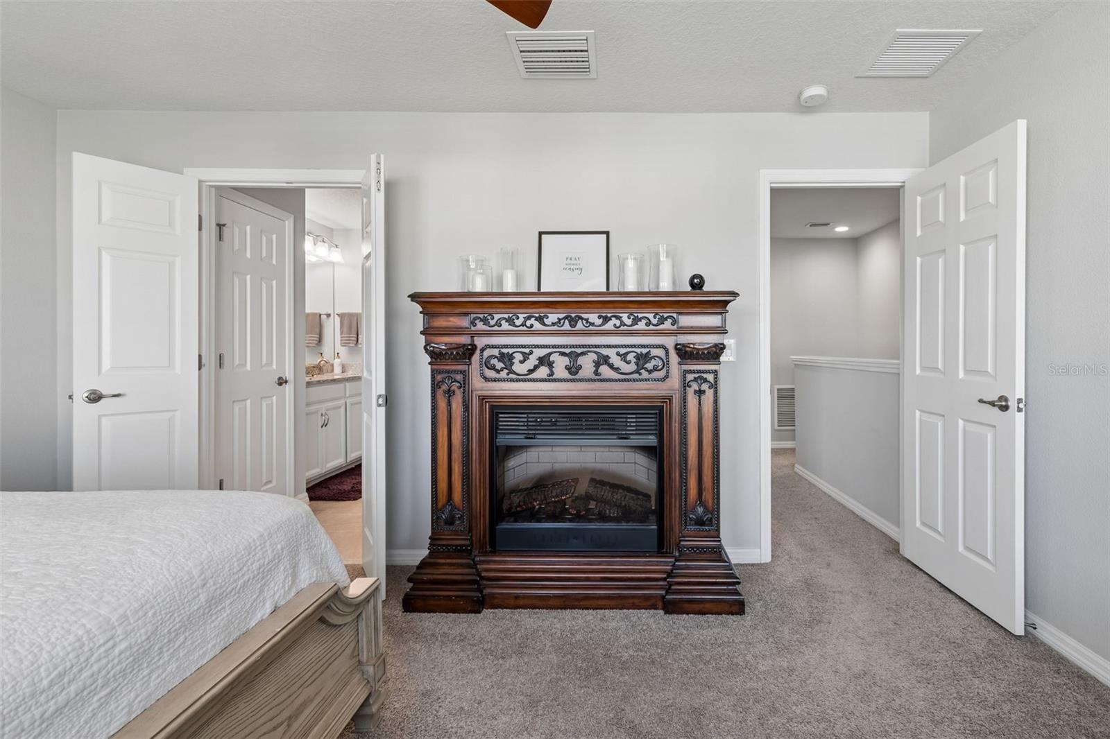 Image 54 of 96 For 2064 Lake Waters Pl