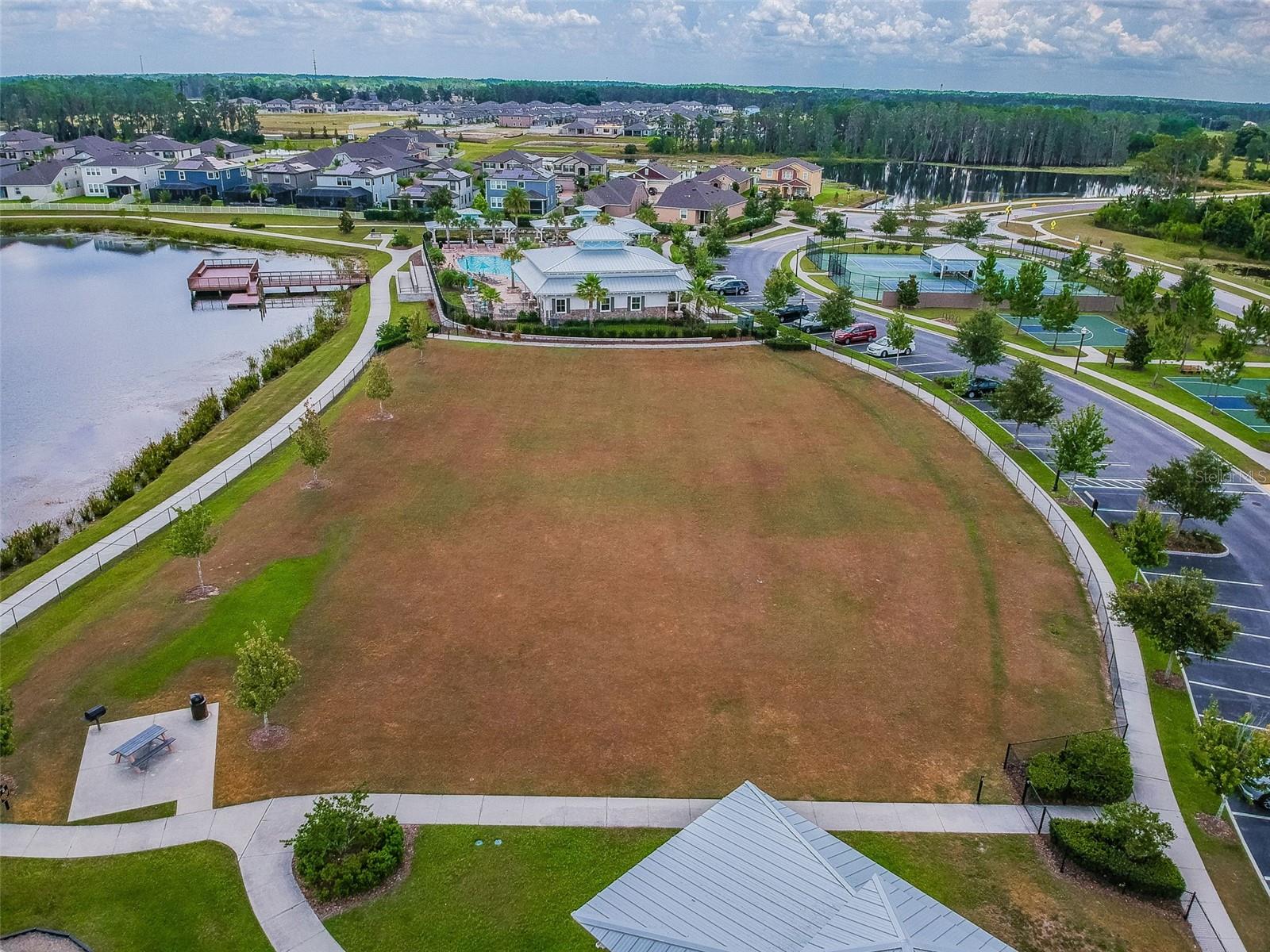 Image 91 of 96 For 2064 Lake Waters Pl