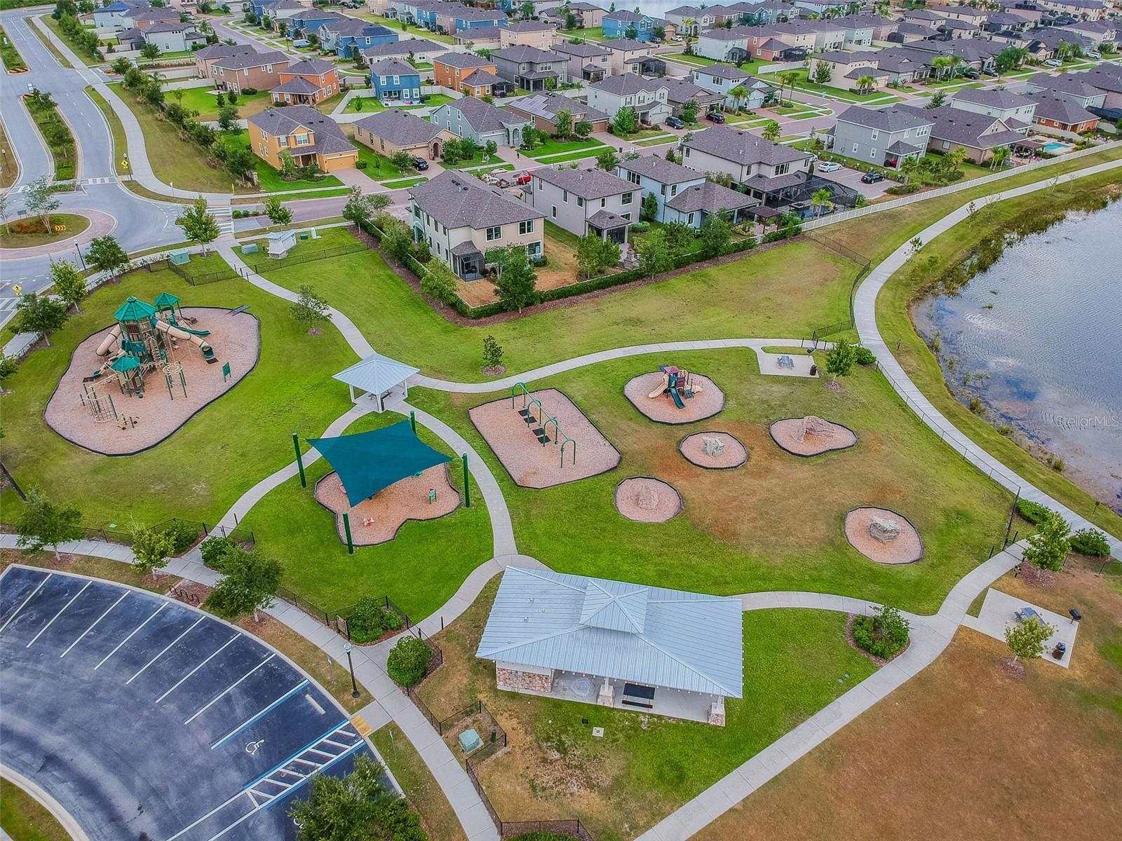 Image 95 of 96 For 2064 Lake Waters Pl