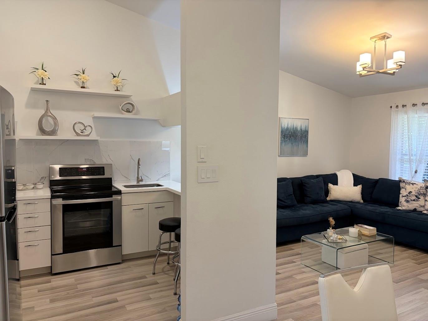 Image 16 of 37 For 2511 Hammock Court 2511