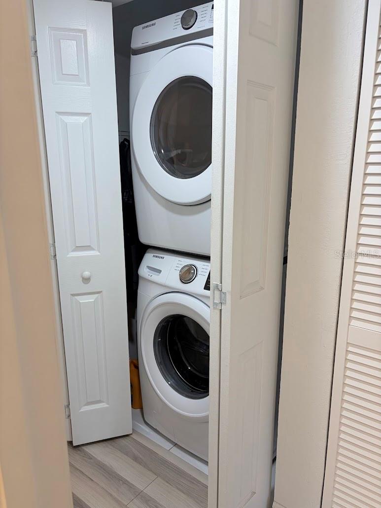 Image 20 of 37 For 2511 Hammock Court 2511