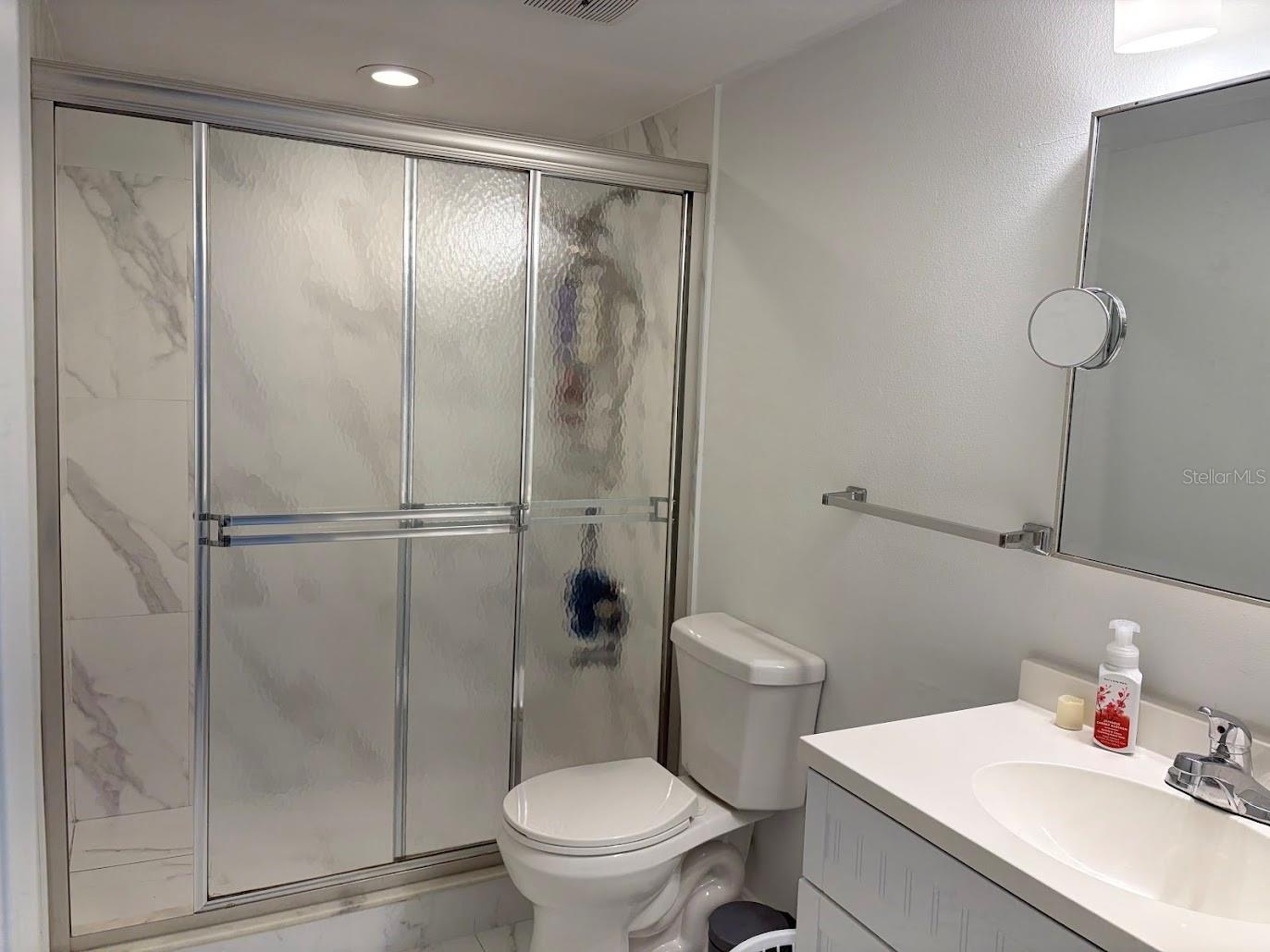 Image 25 of 37 For 2511 Hammock Court 2511