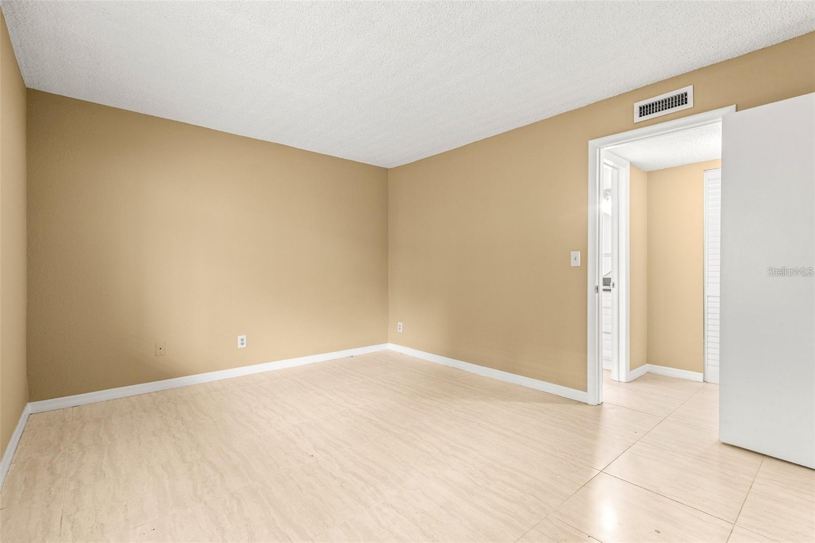 Image 6 of 14 For 7510 Presley Place 98-b