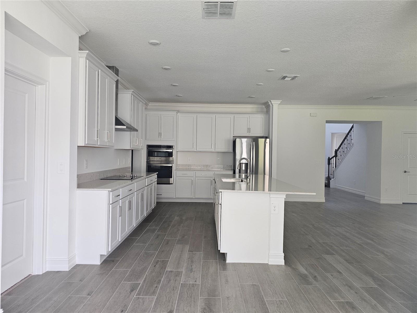 Image 10 of 48 For 18271 Pearl View Place