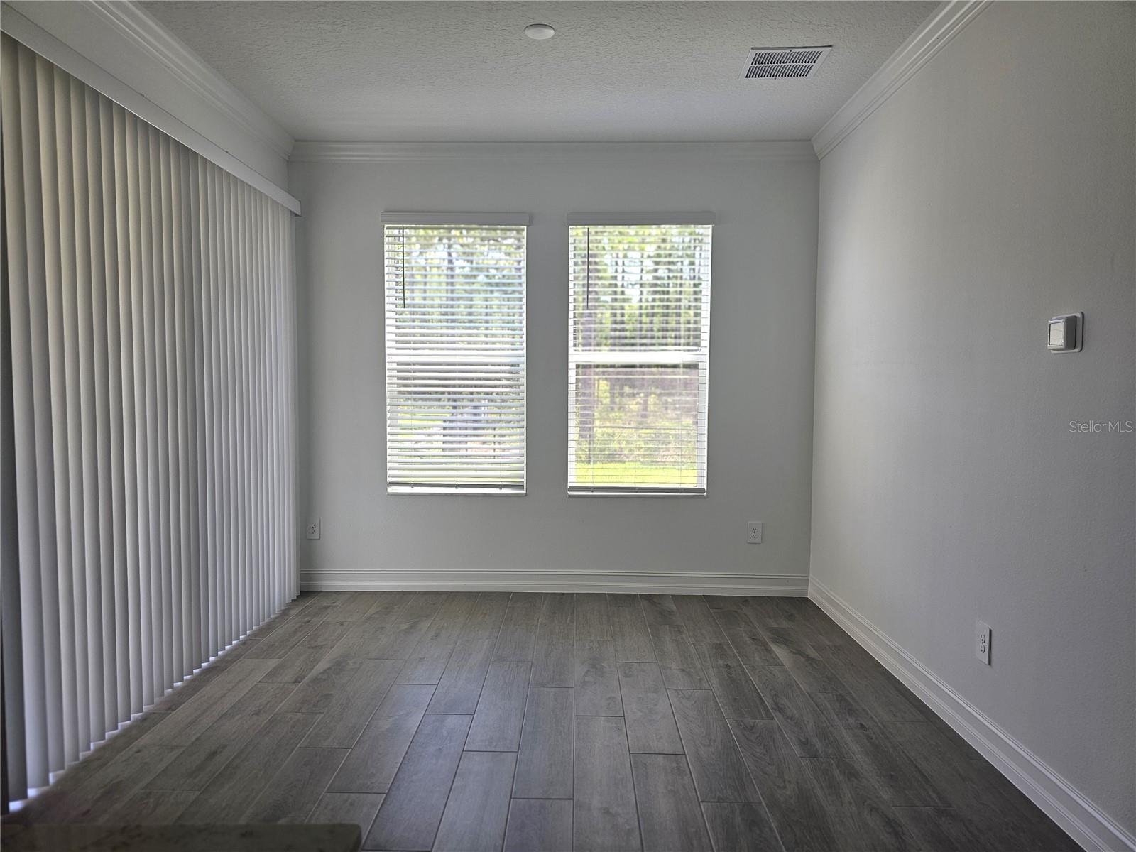 Image 12 of 48 For 18271 Pearl View Place