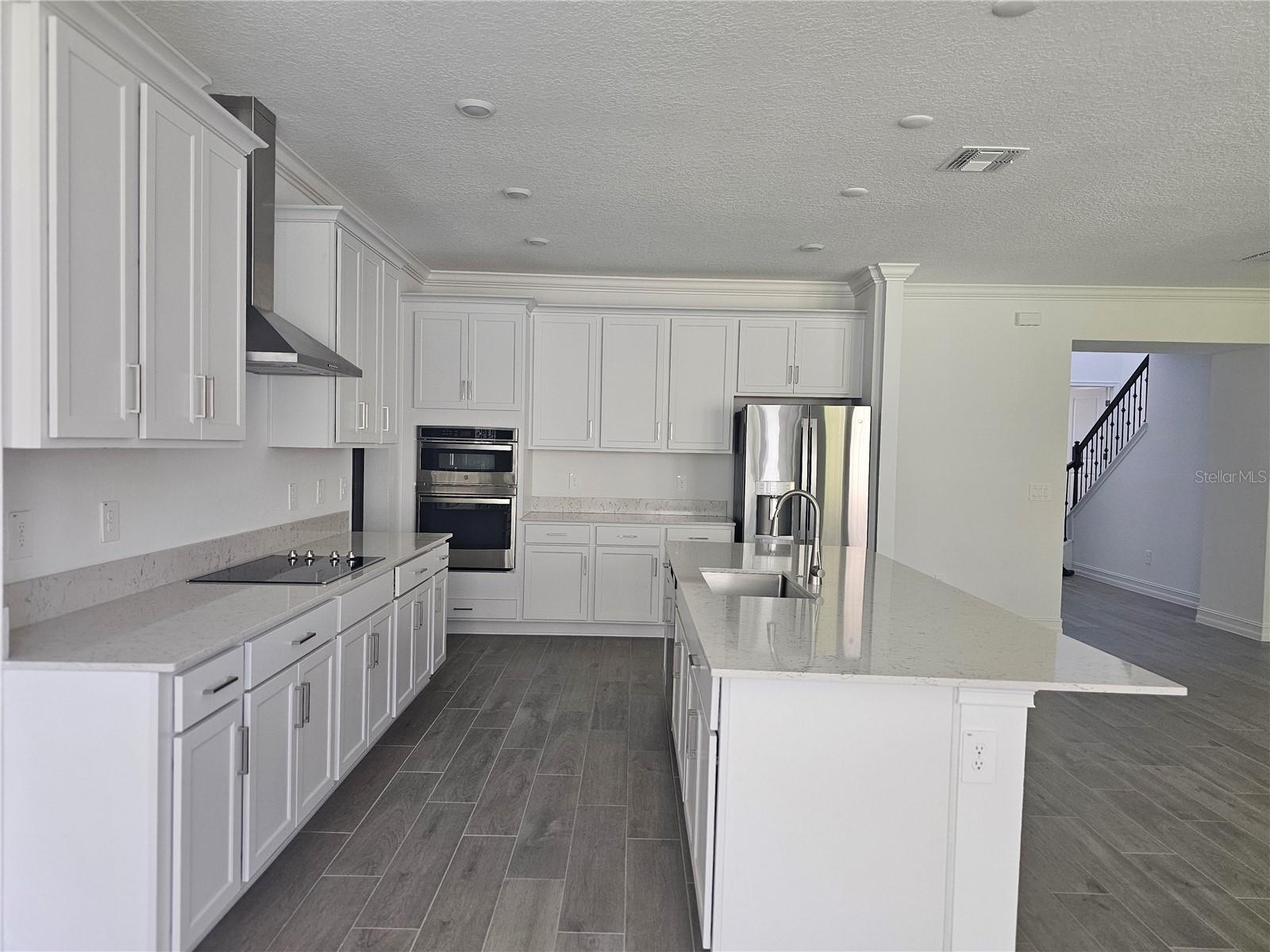 Image 13 of 48 For 18271 Pearl View Place