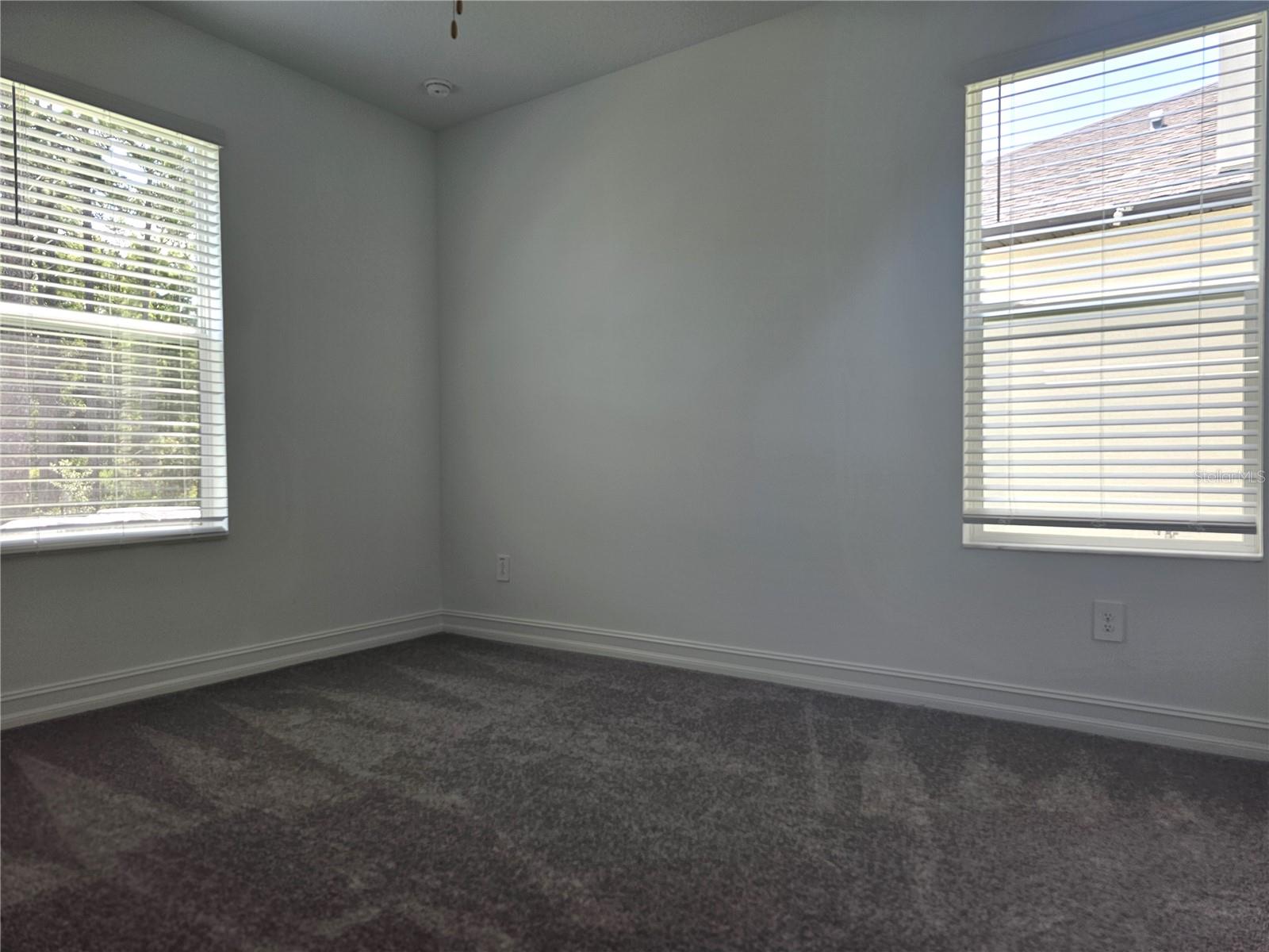 Image 19 of 48 For 18271 Pearl View Place