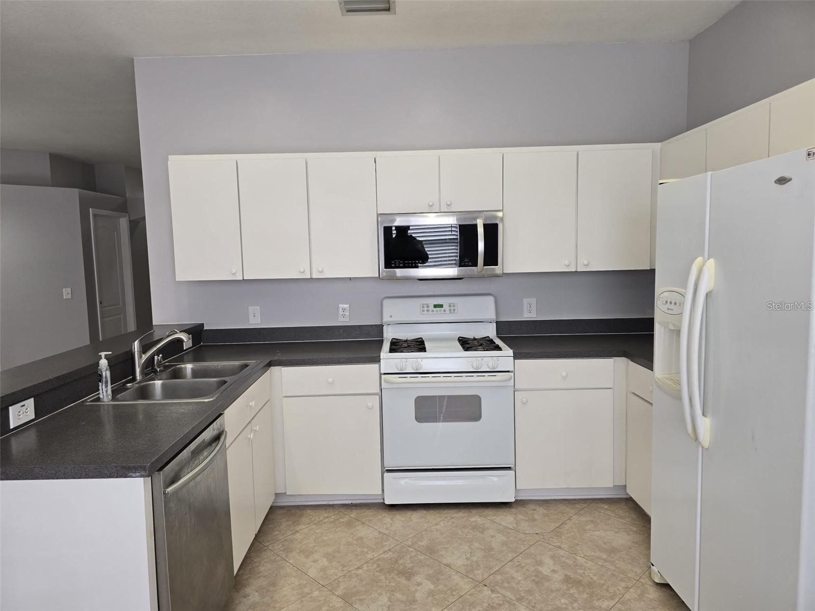 Image 11 of 25 For 24612 Portofino Drive