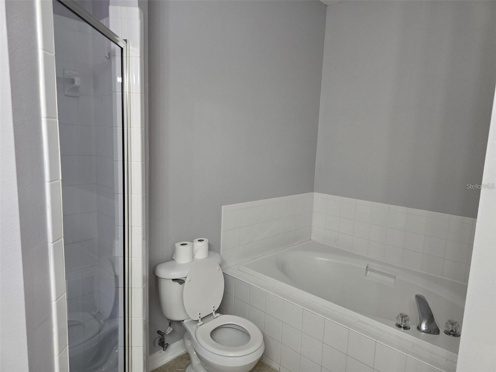 Image 12 of 25 For 24612 Portofino Drive