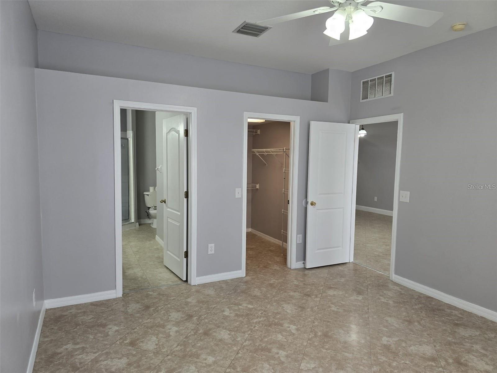 Image 19 of 25 For 24612 Portofino Drive