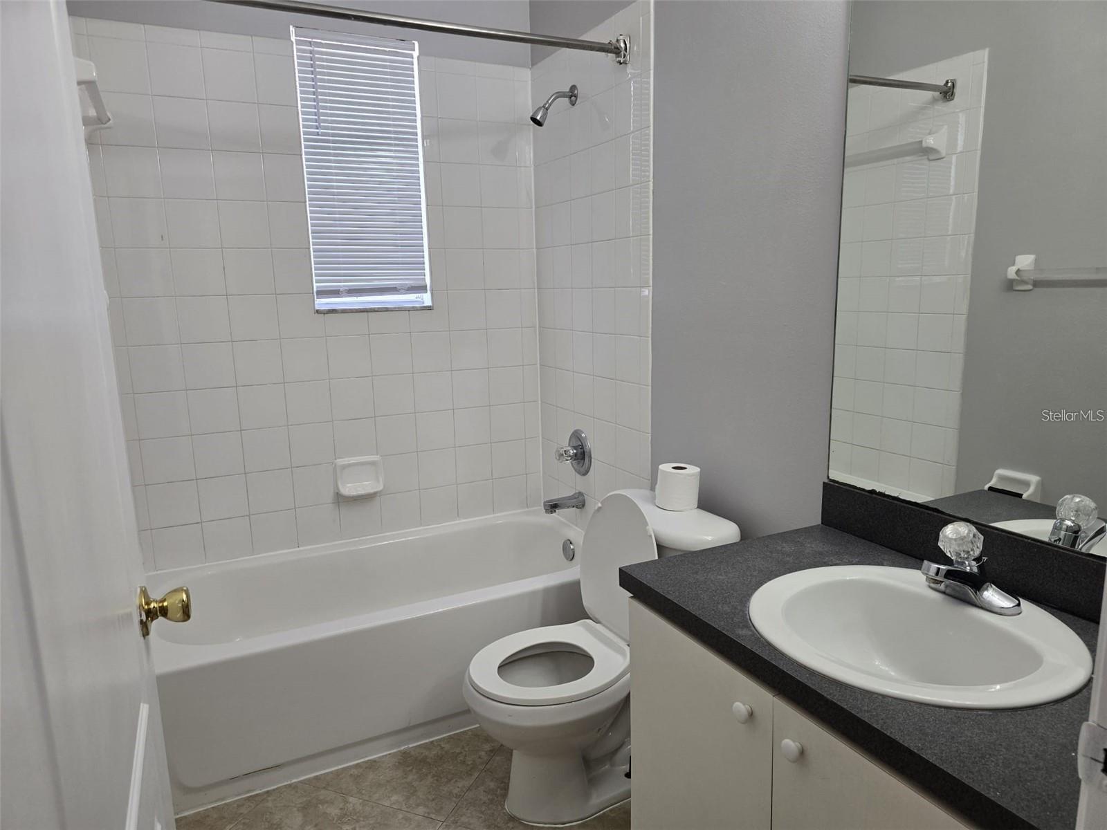 Image 21 of 25 For 24612 Portofino Drive