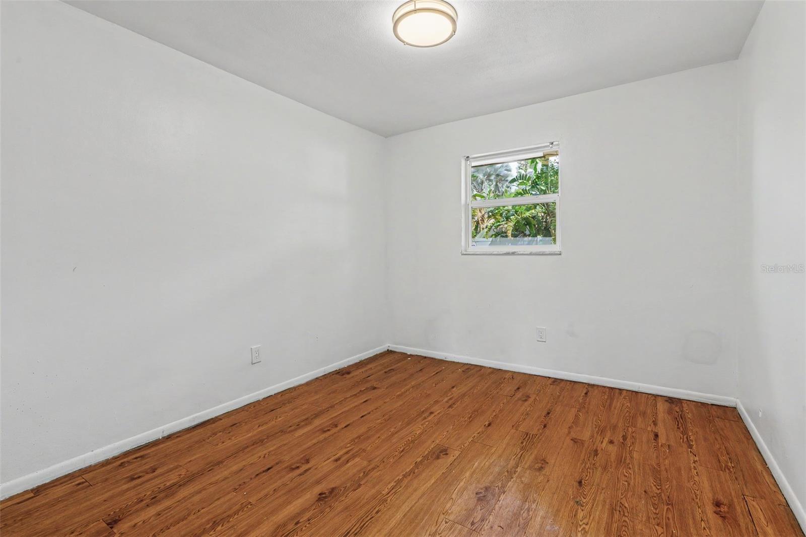 Image 17 of 21 For 3247 Dryer Avenue