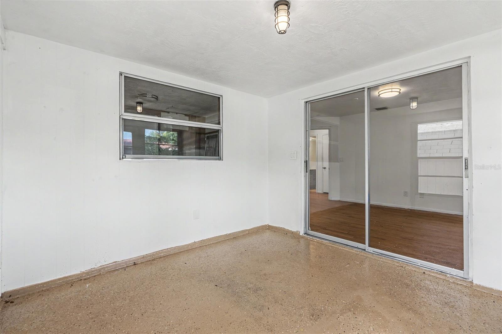 Image 18 of 21 For 3247 Dryer Avenue