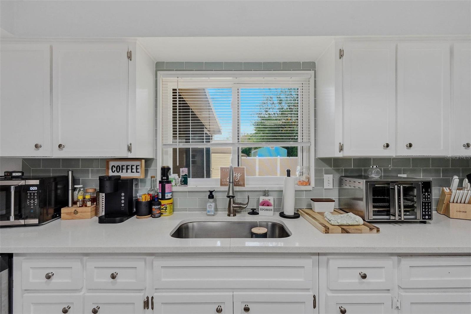 Image 19 of 49 For 9062 Blackstone Street