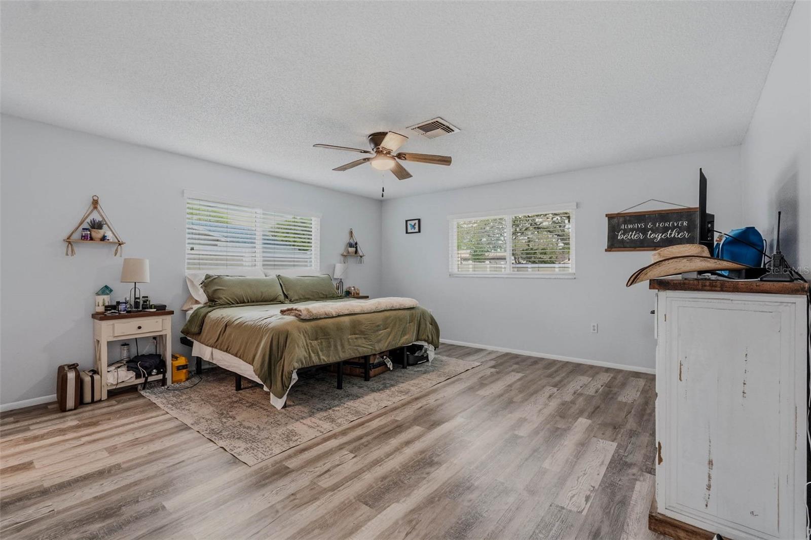 Image 25 of 49 For 9062 Blackstone Street