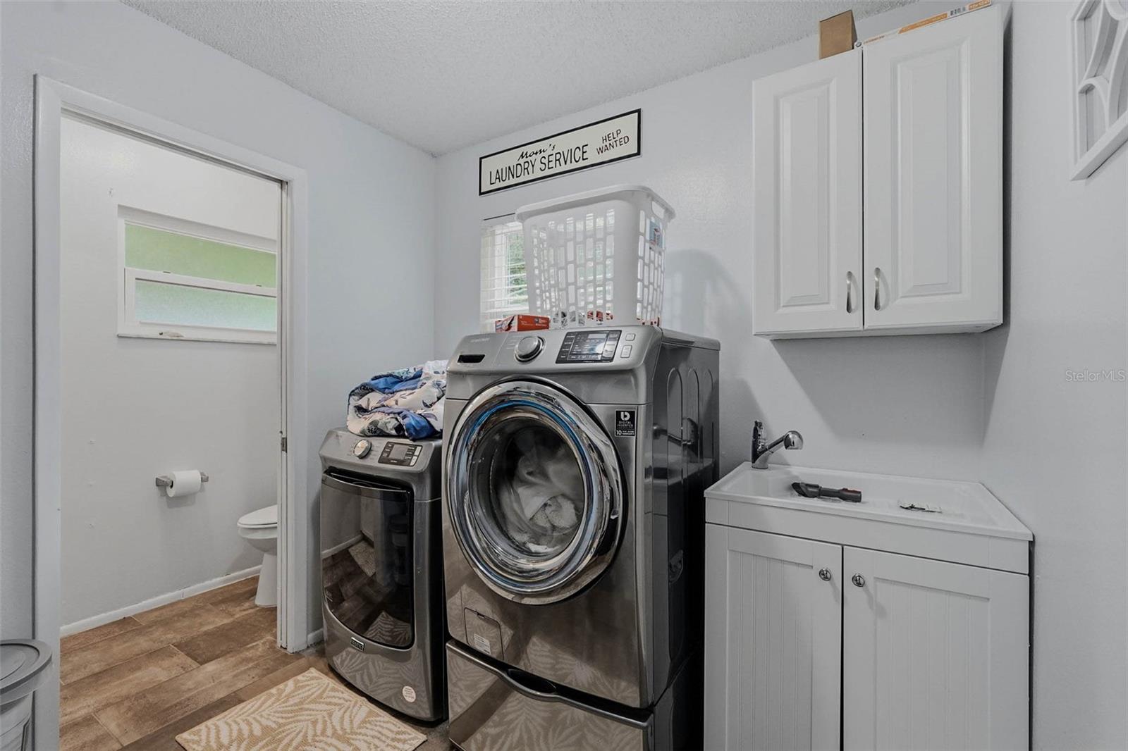 Image 32 of 49 For 9062 Blackstone Street