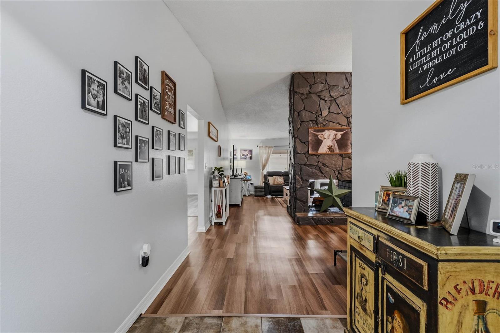 Image 7 of 49 For 9062 Blackstone Street