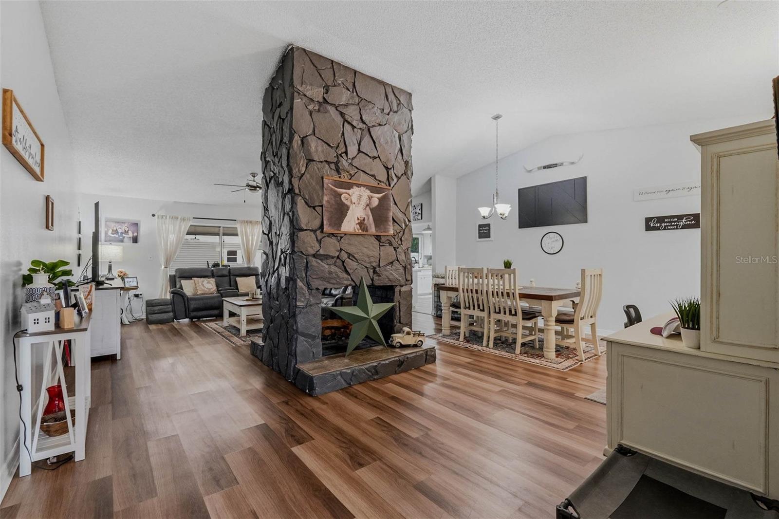 Image 8 of 49 For 9062 Blackstone Street