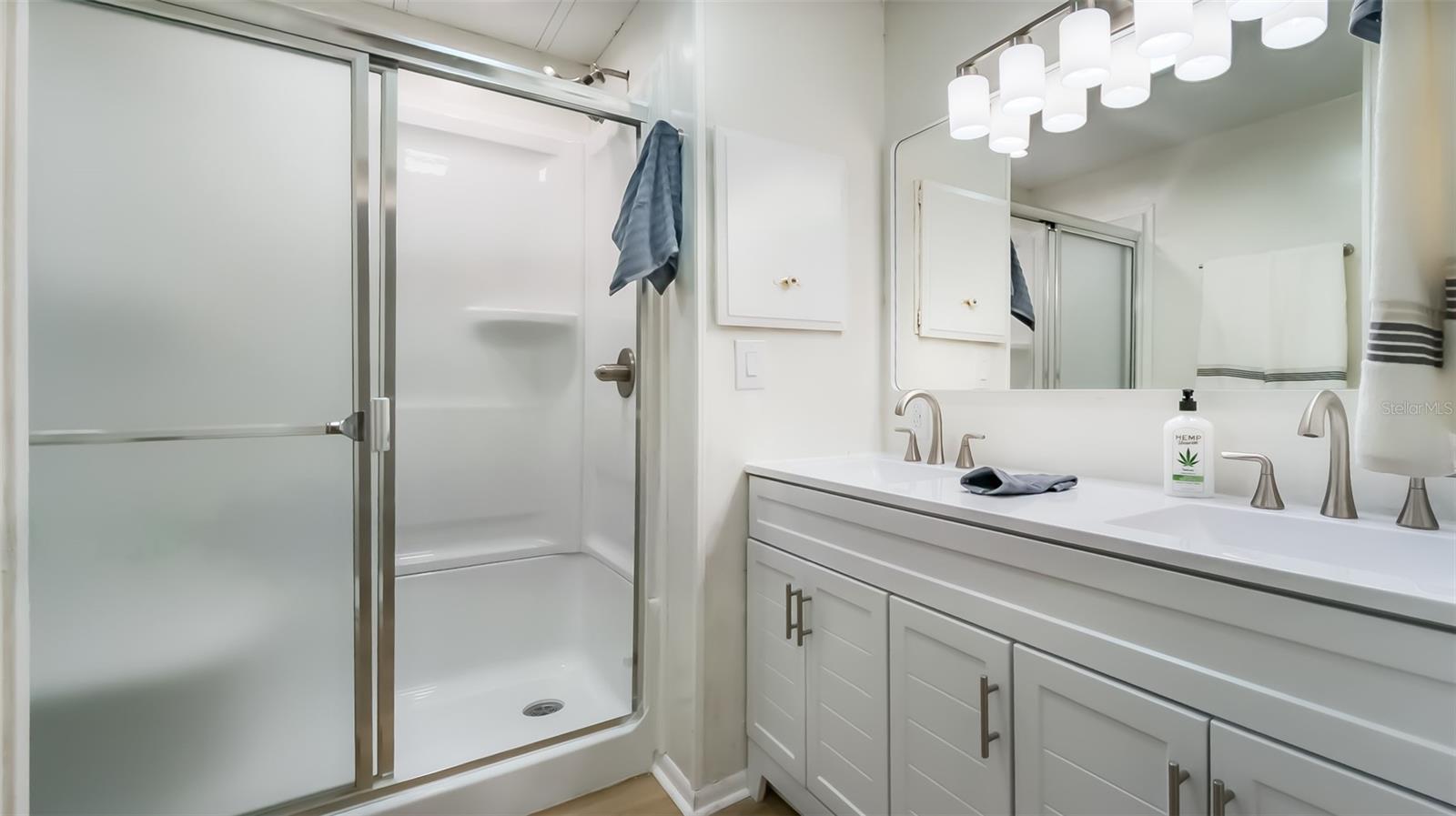 Image 19 of 71 For 229 Dixie  