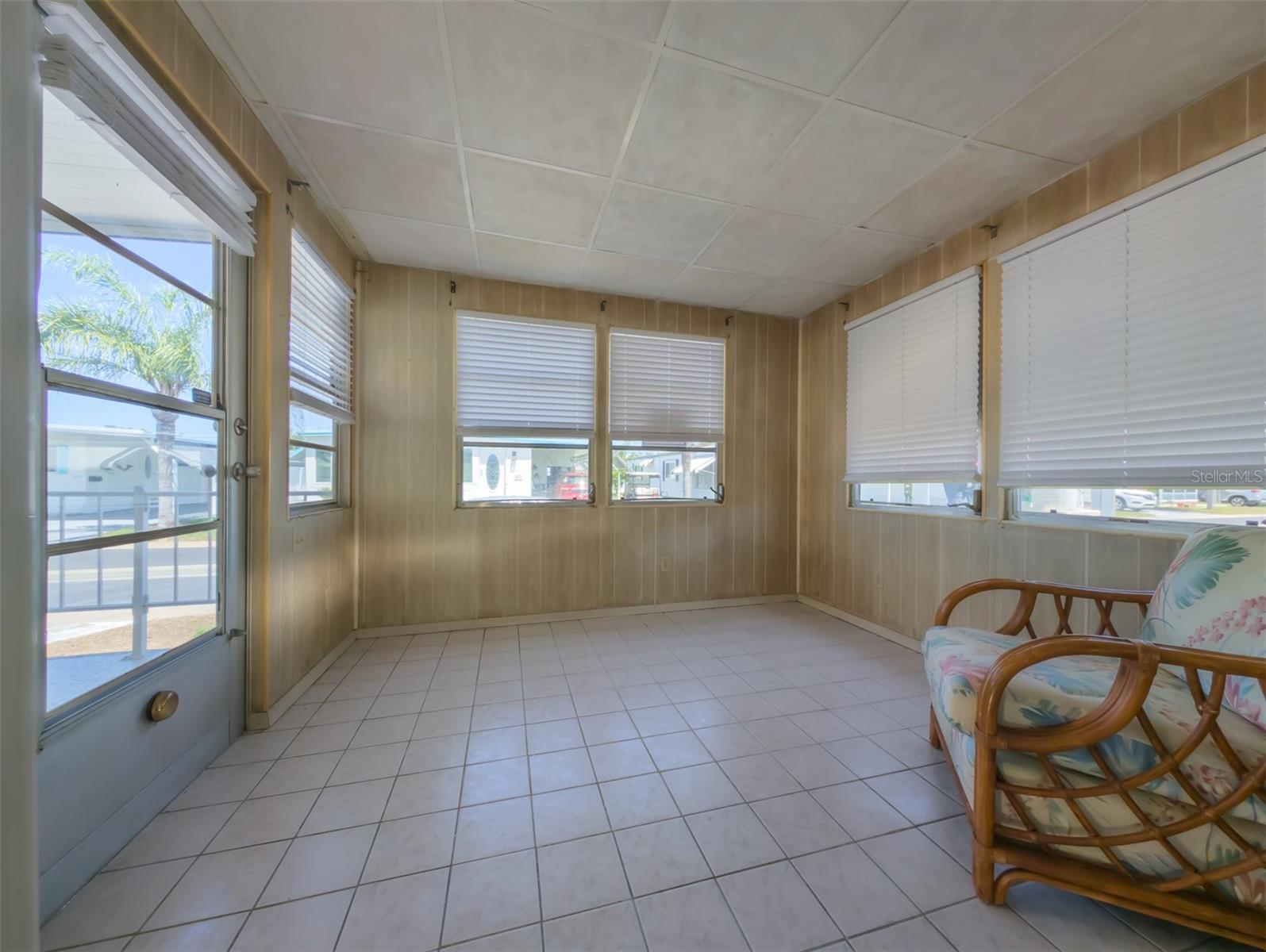 Image 2 of 71 For 229 Dixie  