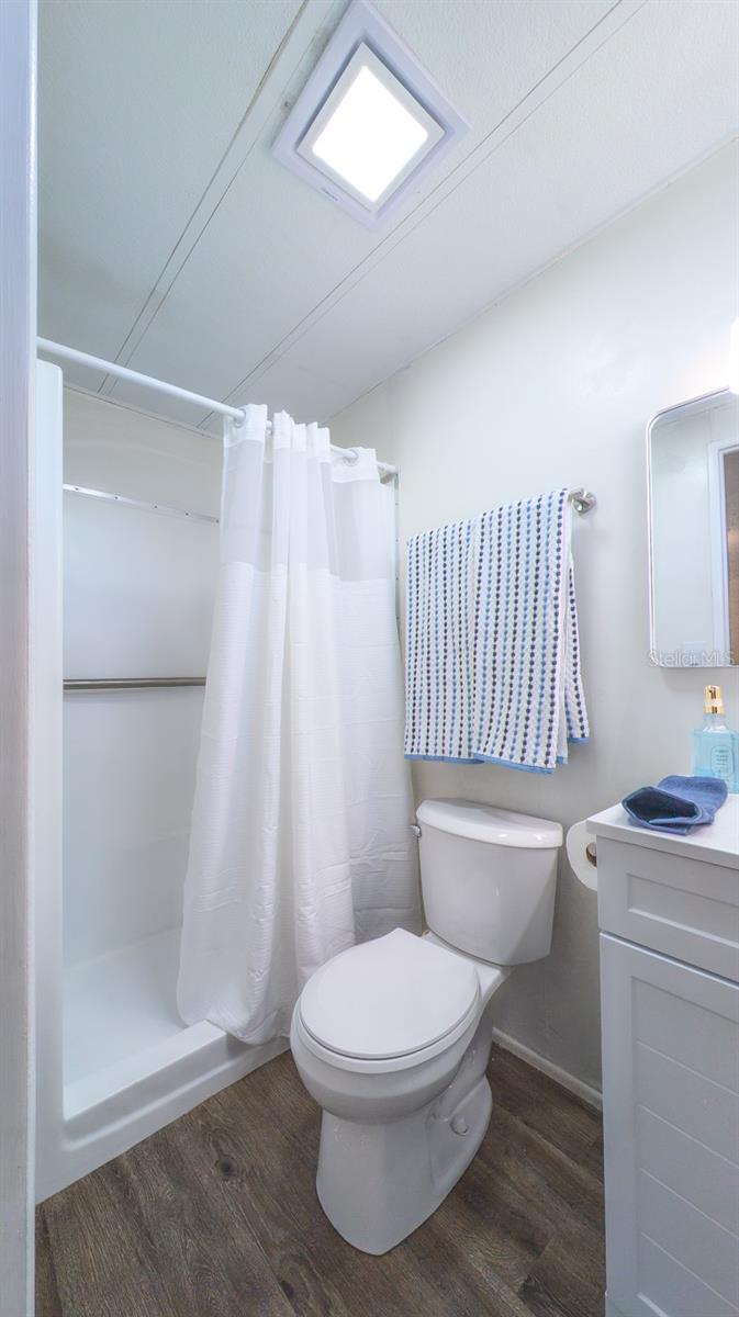 Image 26 of 71 For 229 Dixie  