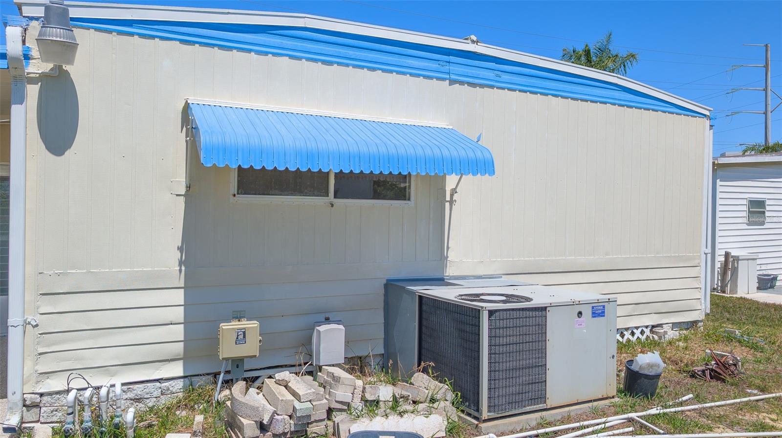 Image 32 of 71 For 229 Dixie  