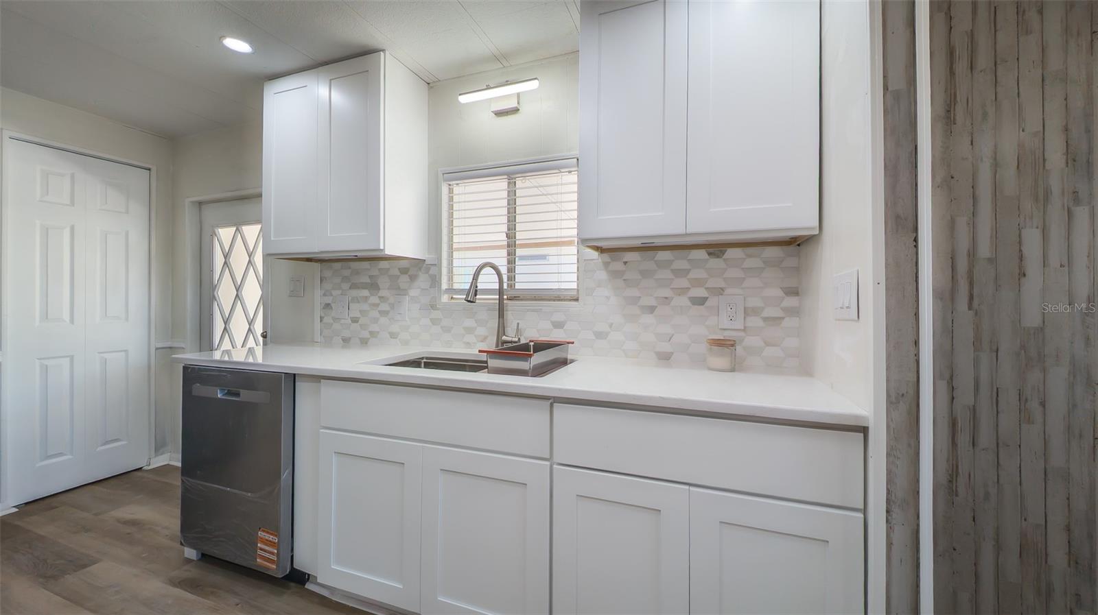 Image 9 of 71 For 229 Dixie  