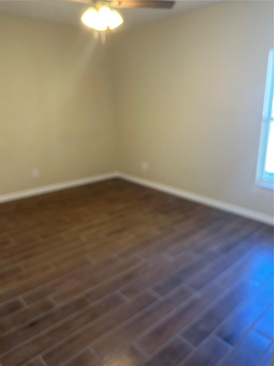 Image 9 of 17 For 1072 Bridlewood Way