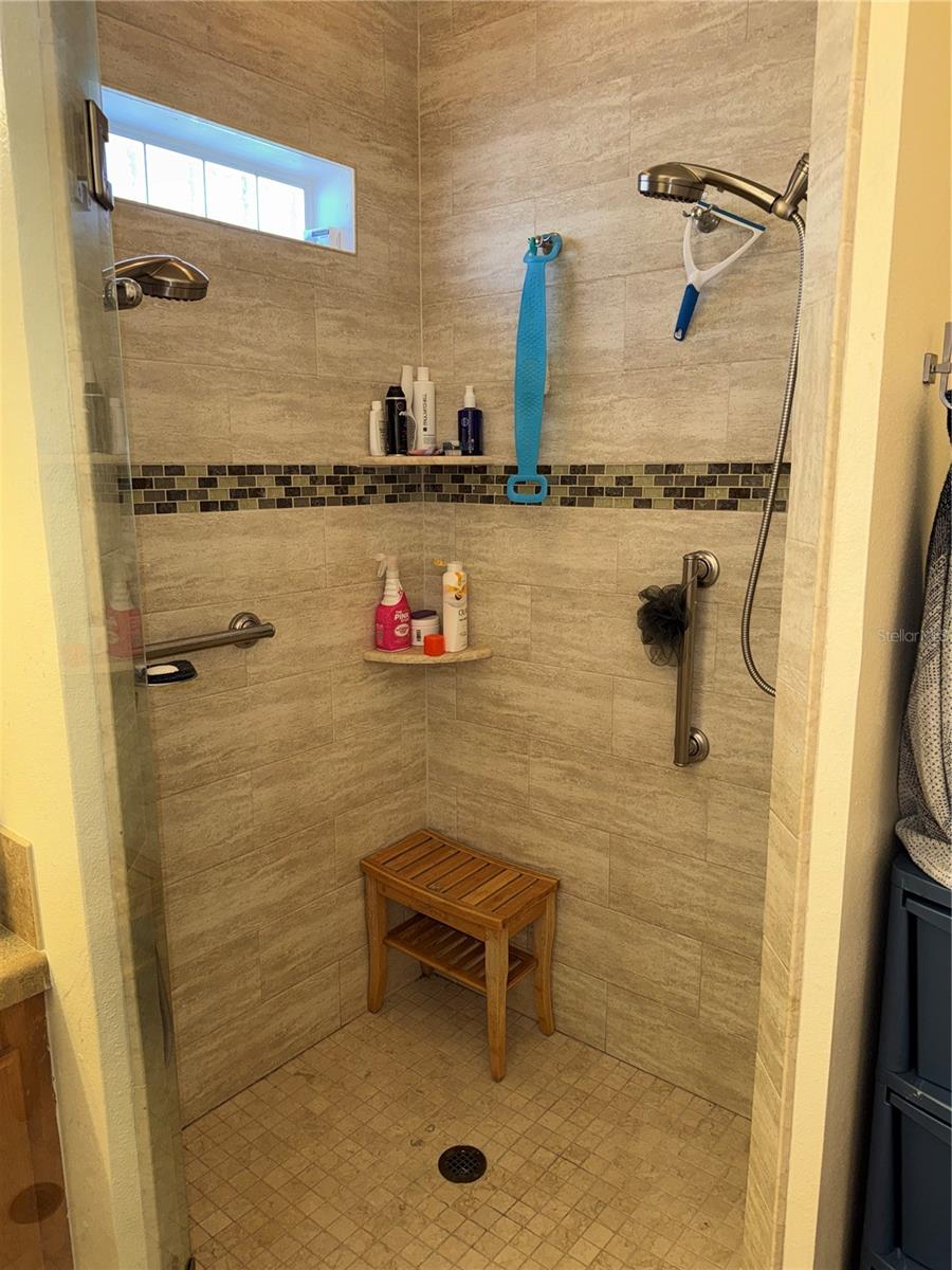 Image 15 of 28 For 20732 Grove Loop 630