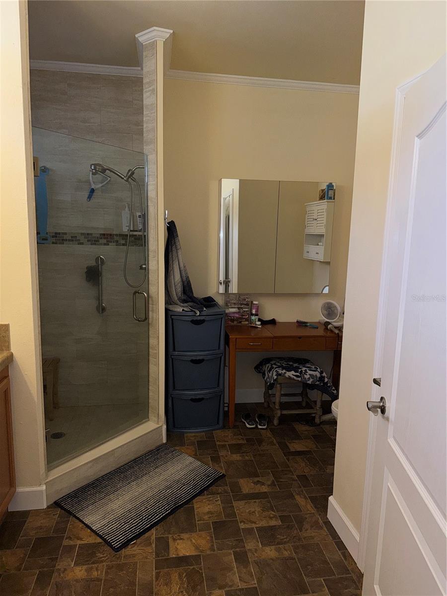 Image 17 of 28 For 20732 Grove Loop 630