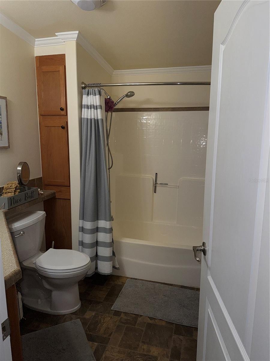 Image 19 of 28 For 20732 Grove Loop 630