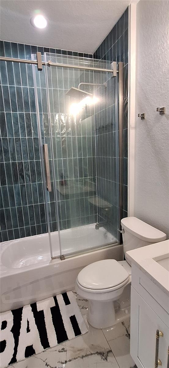 Image 18 of 33 For 7242 Elaine Drive