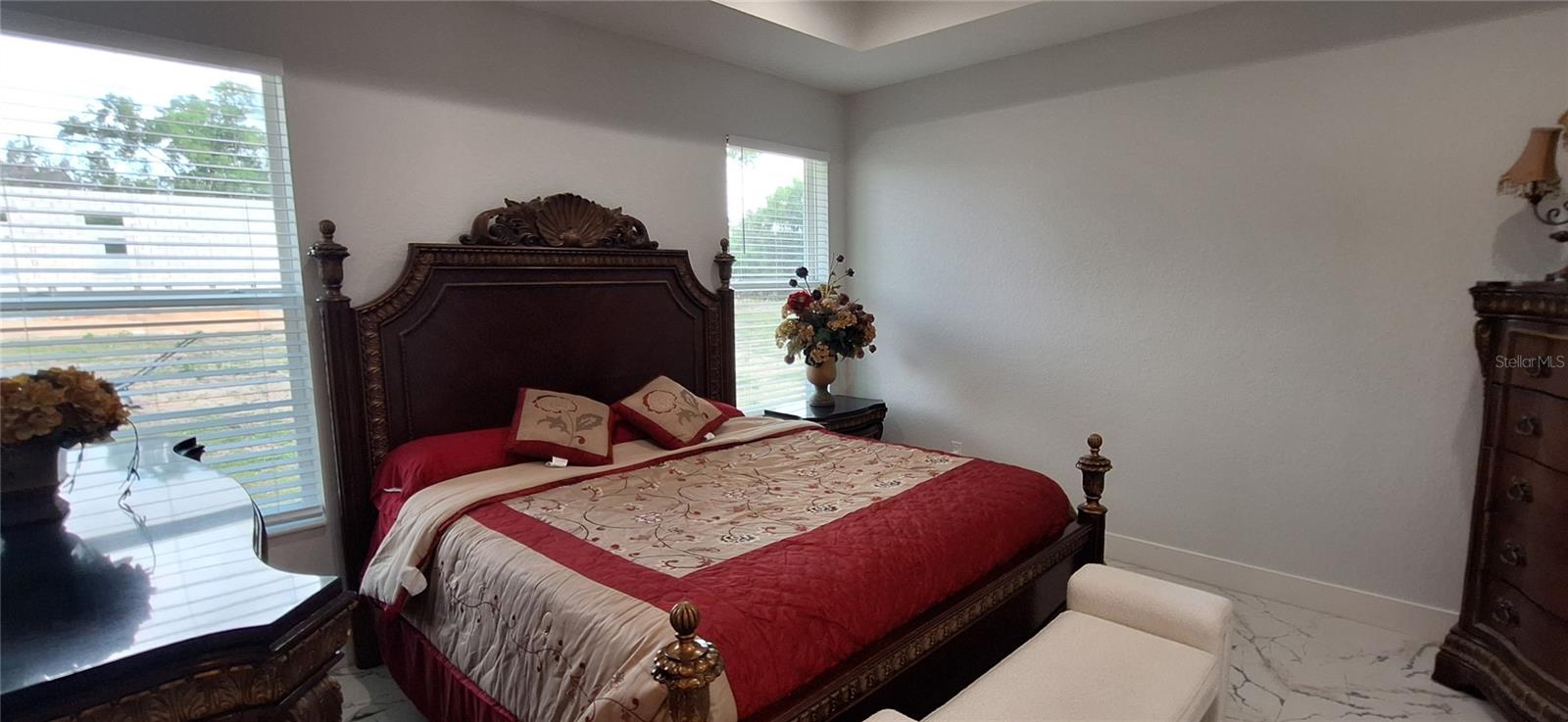 Image 21 of 33 For 7242 Elaine Drive