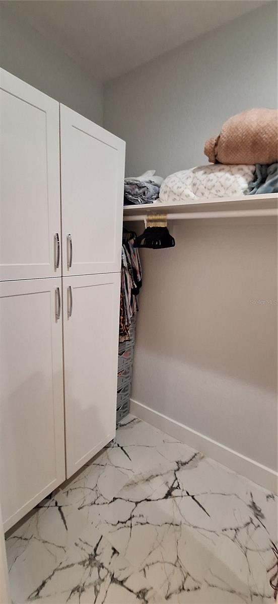 Image 30 of 33 For 7242 Elaine Drive