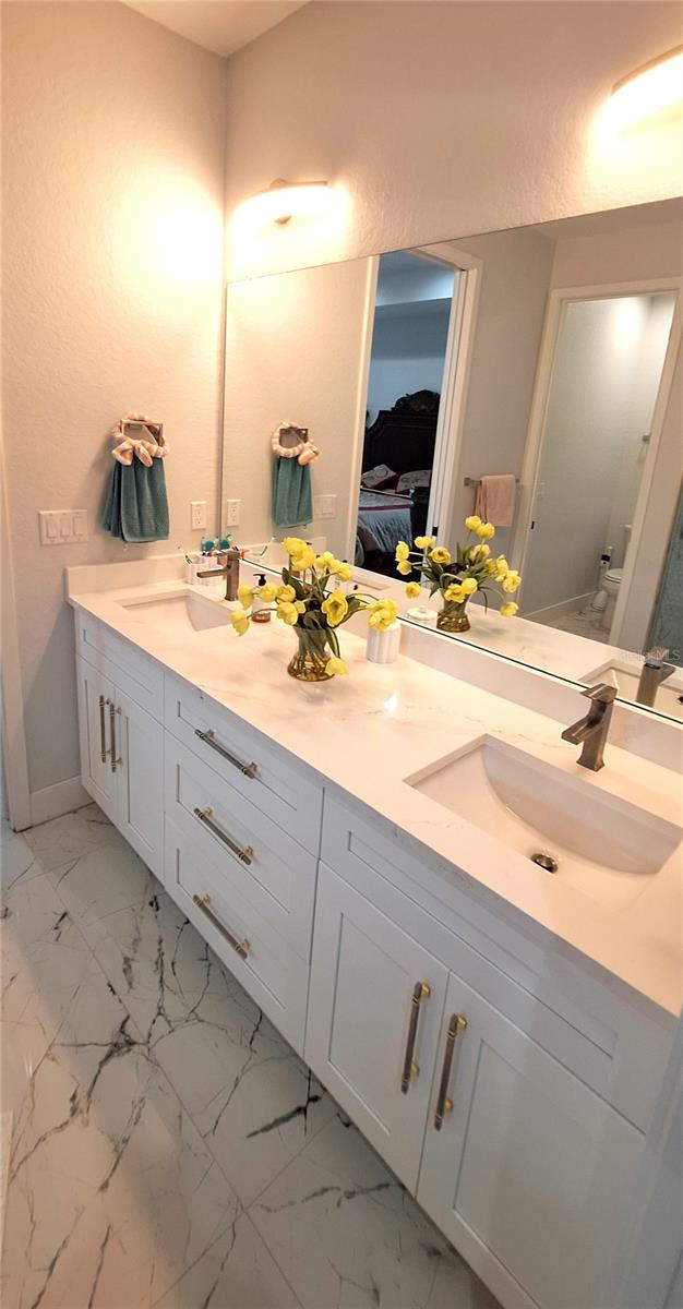 Image 31 of 33 For 7242 Elaine Drive