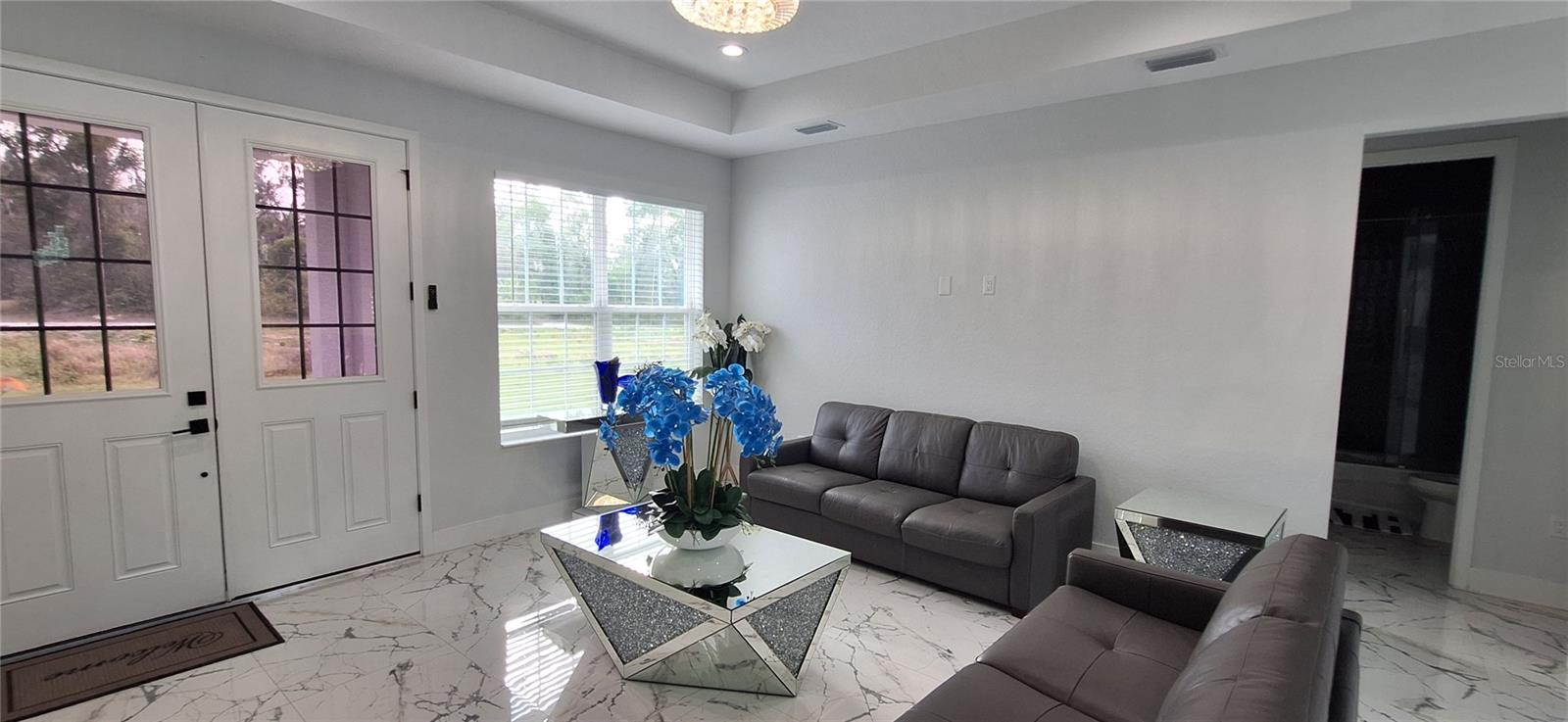 Image 4 of 33 For 7242 Elaine Drive