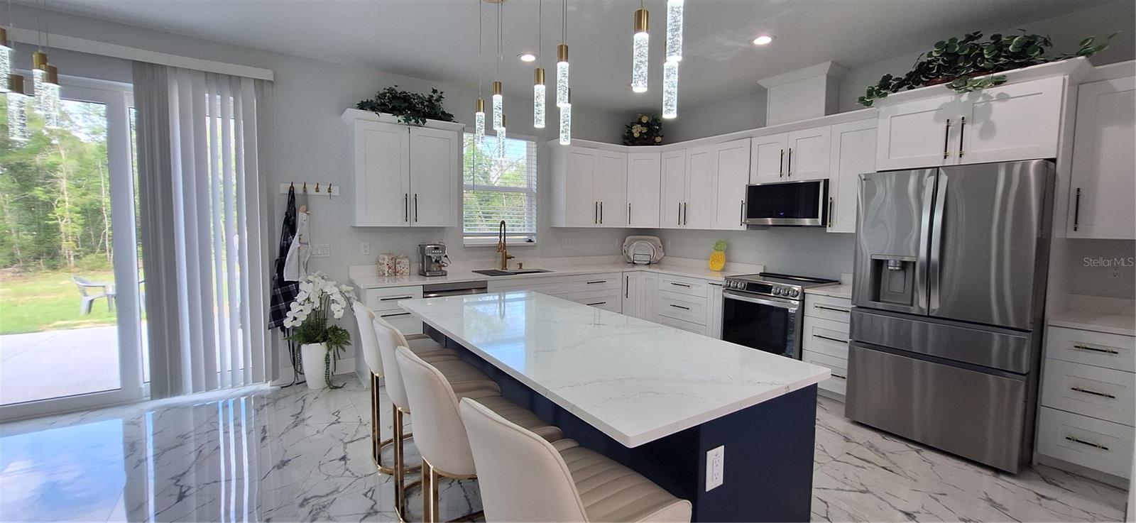 Image 8 of 33 For 7242 Elaine Drive