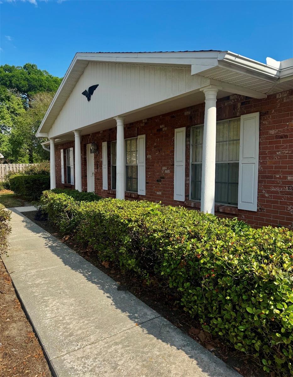 Image 3 of 35 For 1709 Sakura Drive