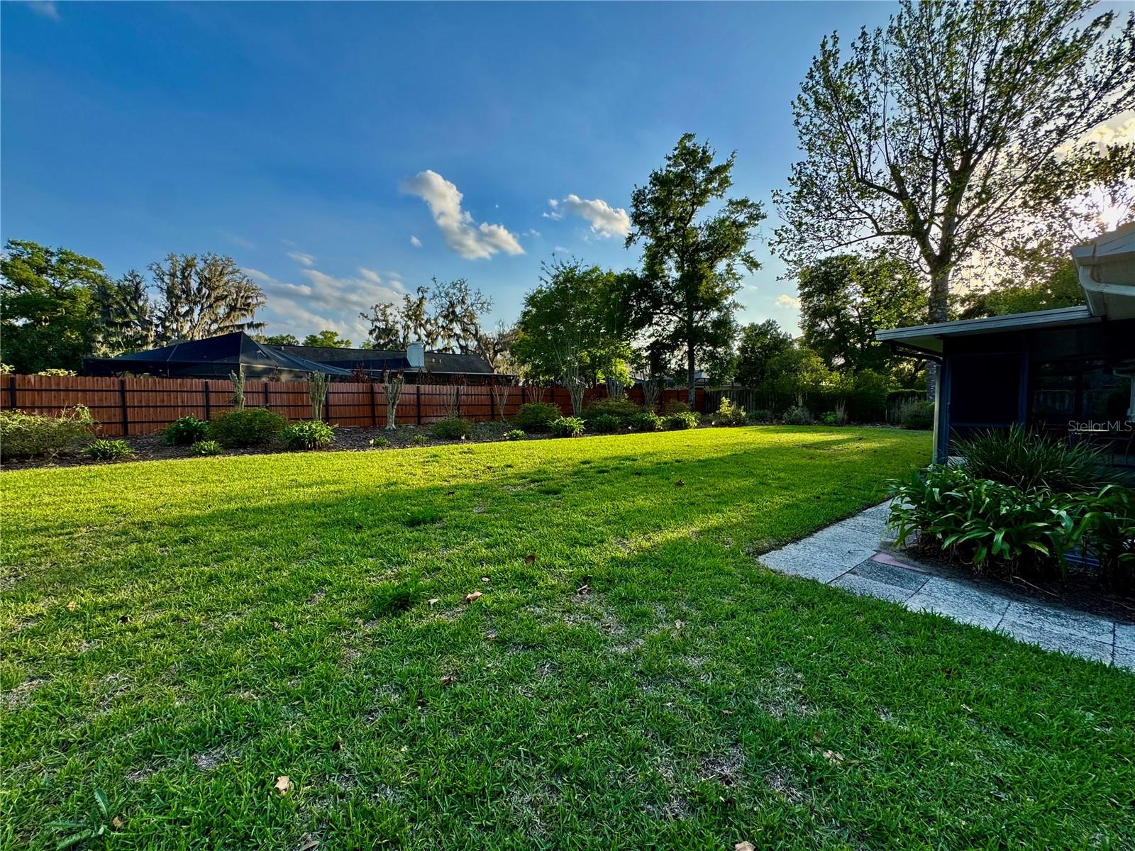 Image 7 of 35 For 1709 Sakura Drive