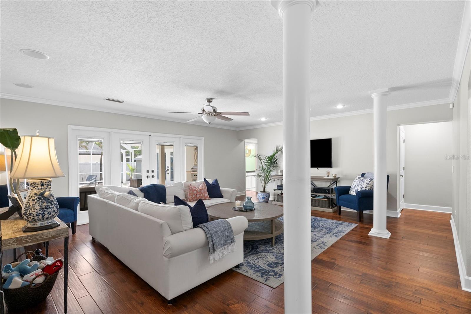 Image 13 of 41 For 4002 Kensington Avenue