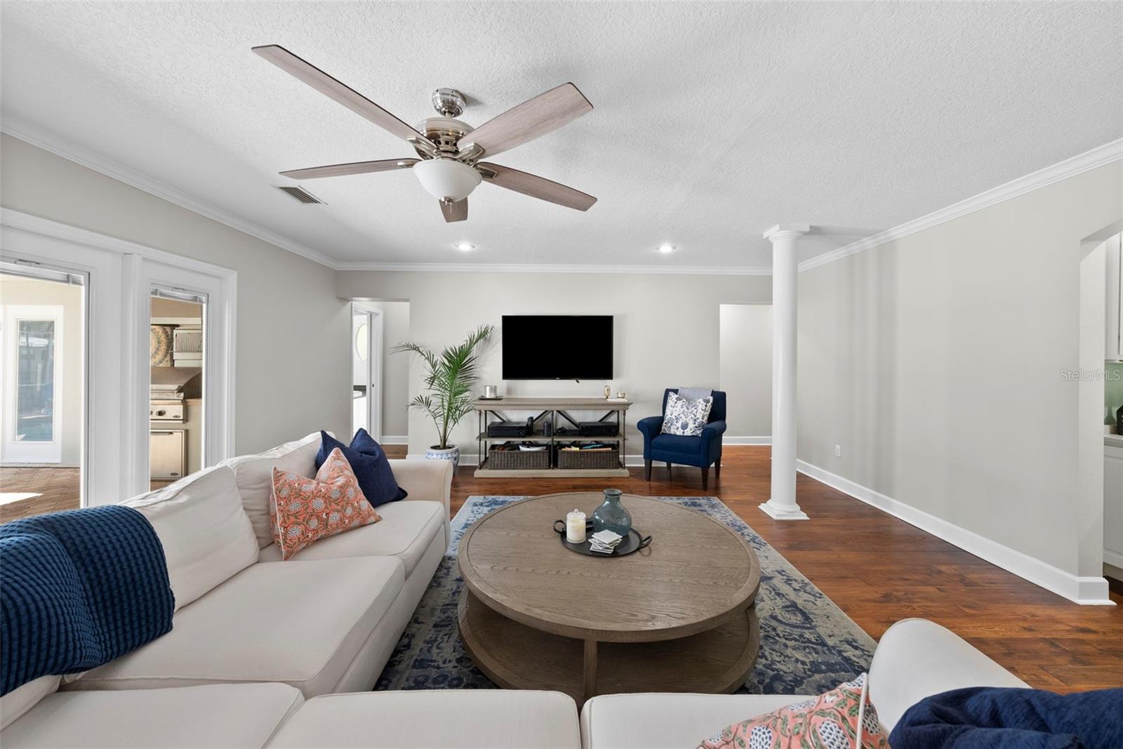 Image 14 of 41 For 4002 Kensington Avenue