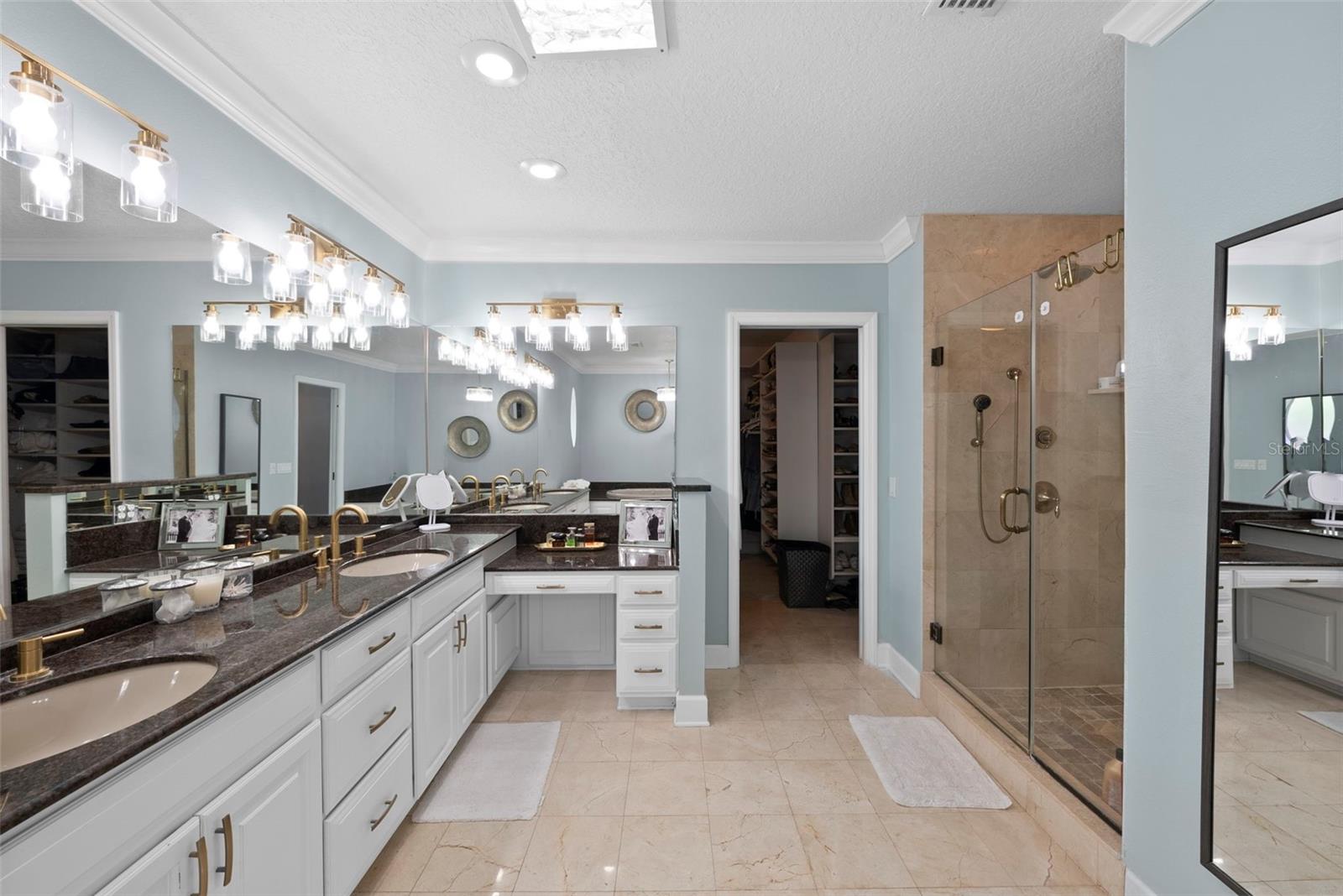 Image 20 of 41 For 4002 Kensington Avenue