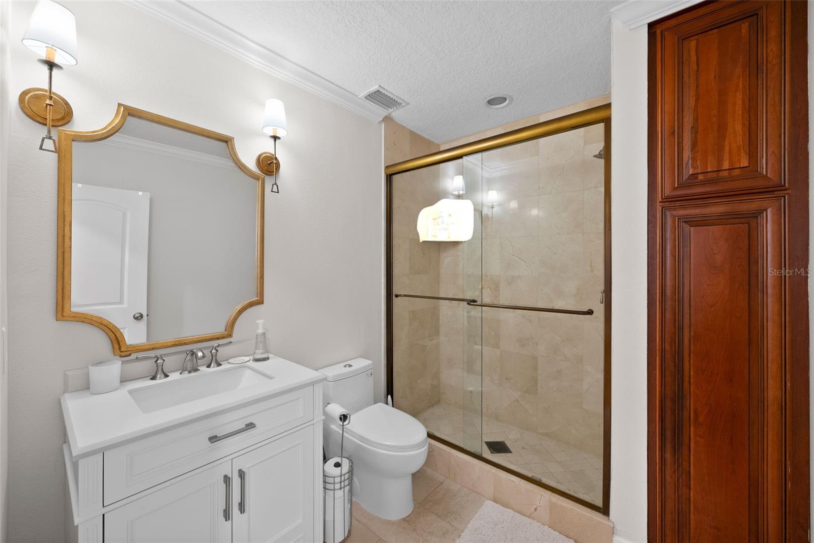 Image 22 of 41 For 4002 Kensington Avenue