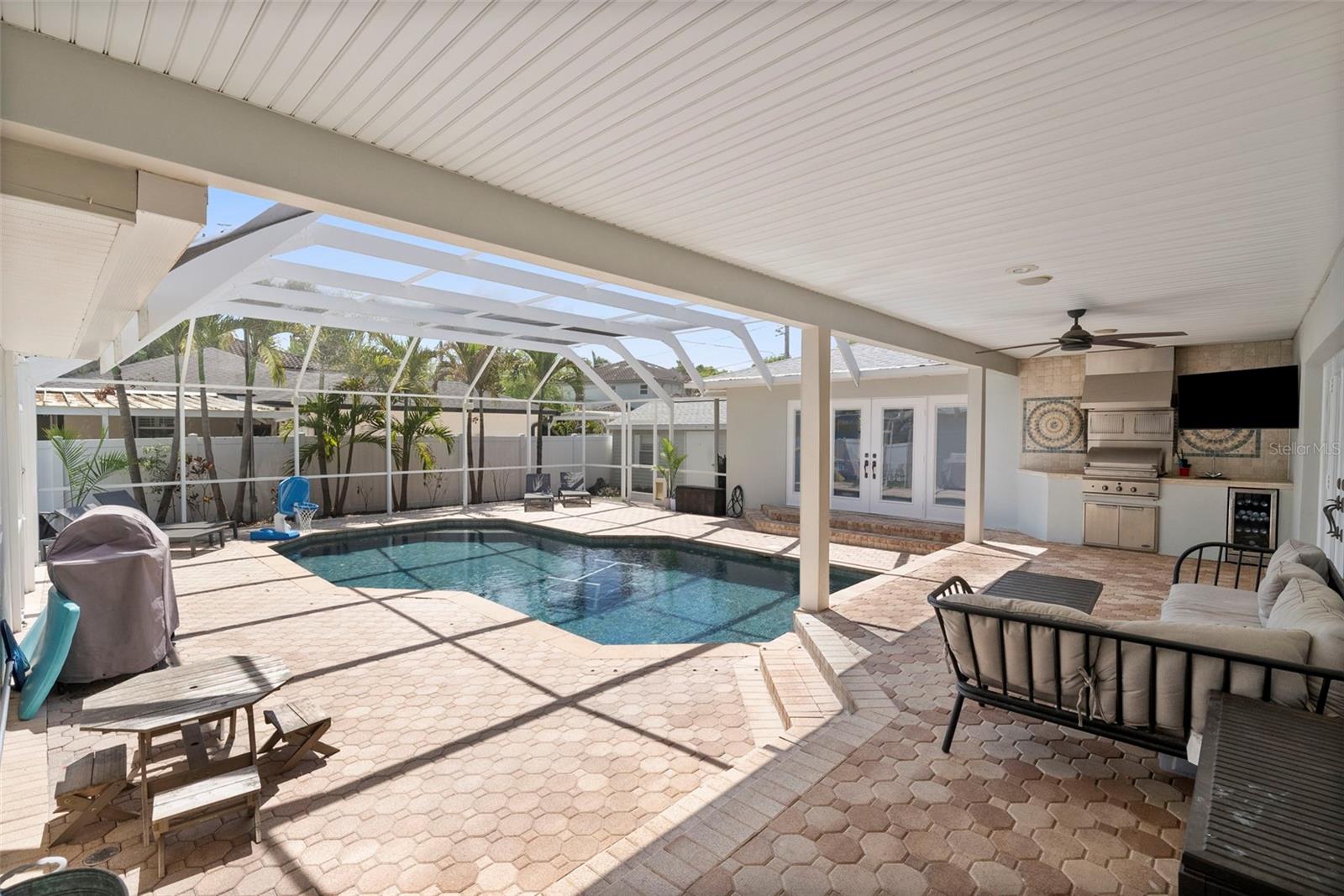 Image 29 of 41 For 4002 Kensington Avenue